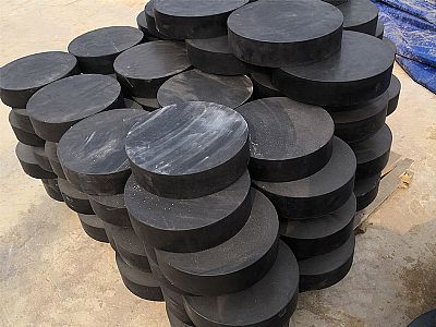 凌云县板式橡胶支座由若干层橡胶片与薄钢板经加压硫化